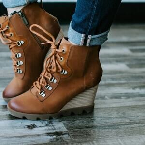 Sorel Womens Joan Uptown Lace Wedge Boot Size 7.5 in Brown